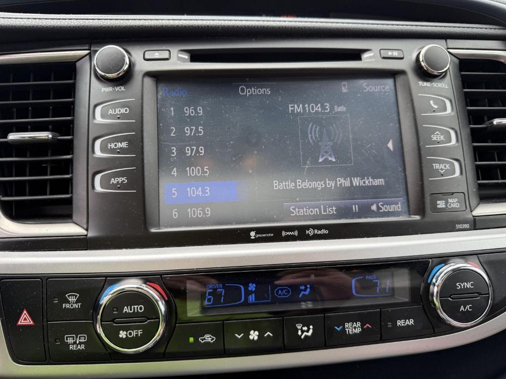 used 2019 Toyota Highlander car, priced at $23,995