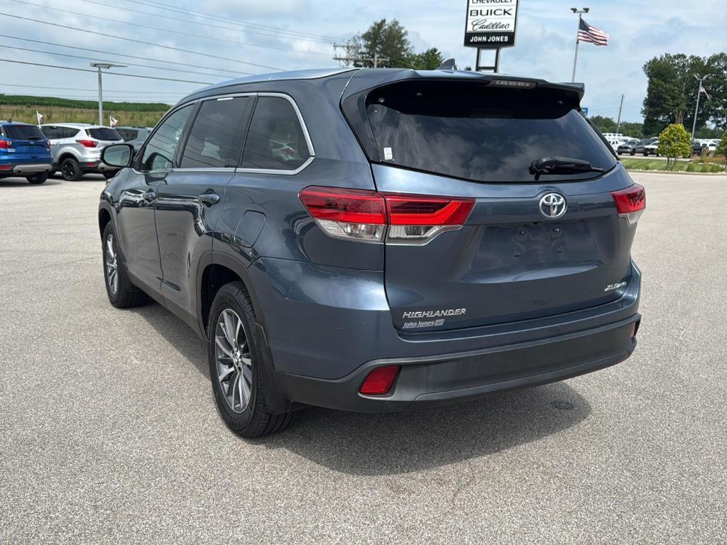 used 2019 Toyota Highlander car, priced at $23,745