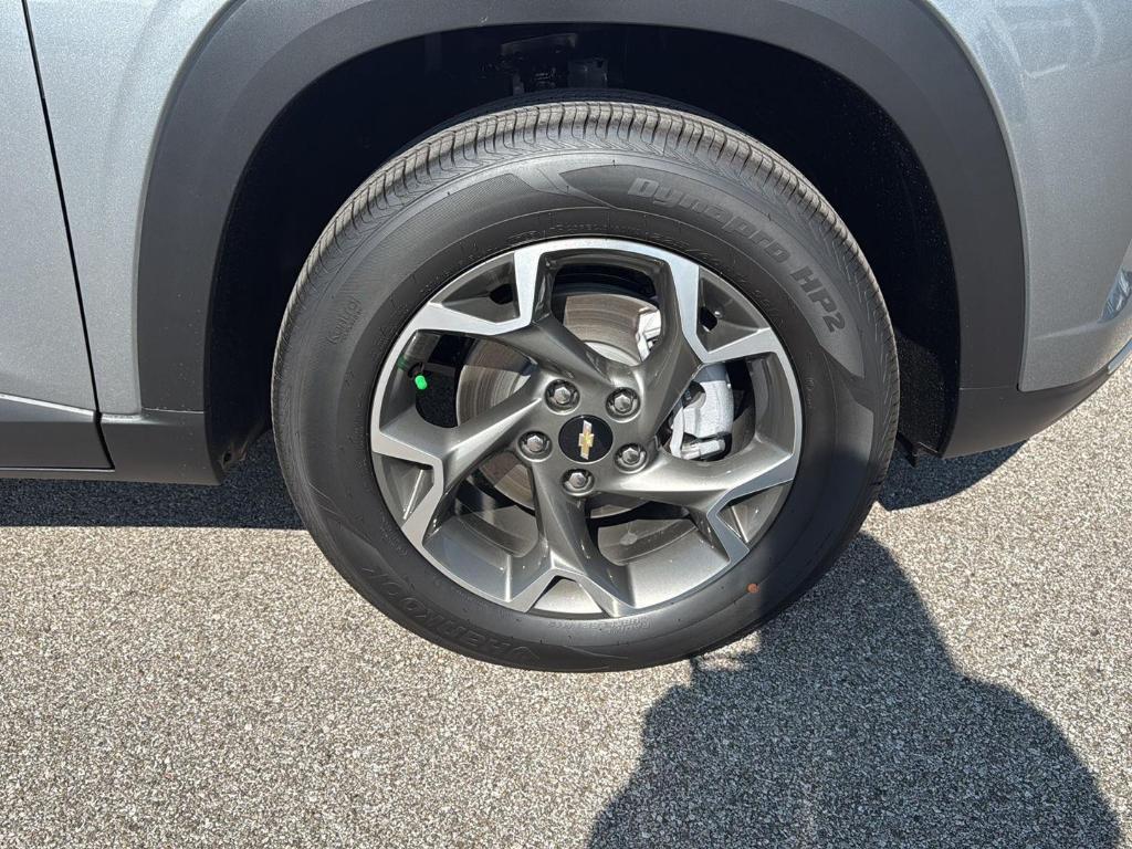new 2025 Chevrolet Trax car, priced at $24,690