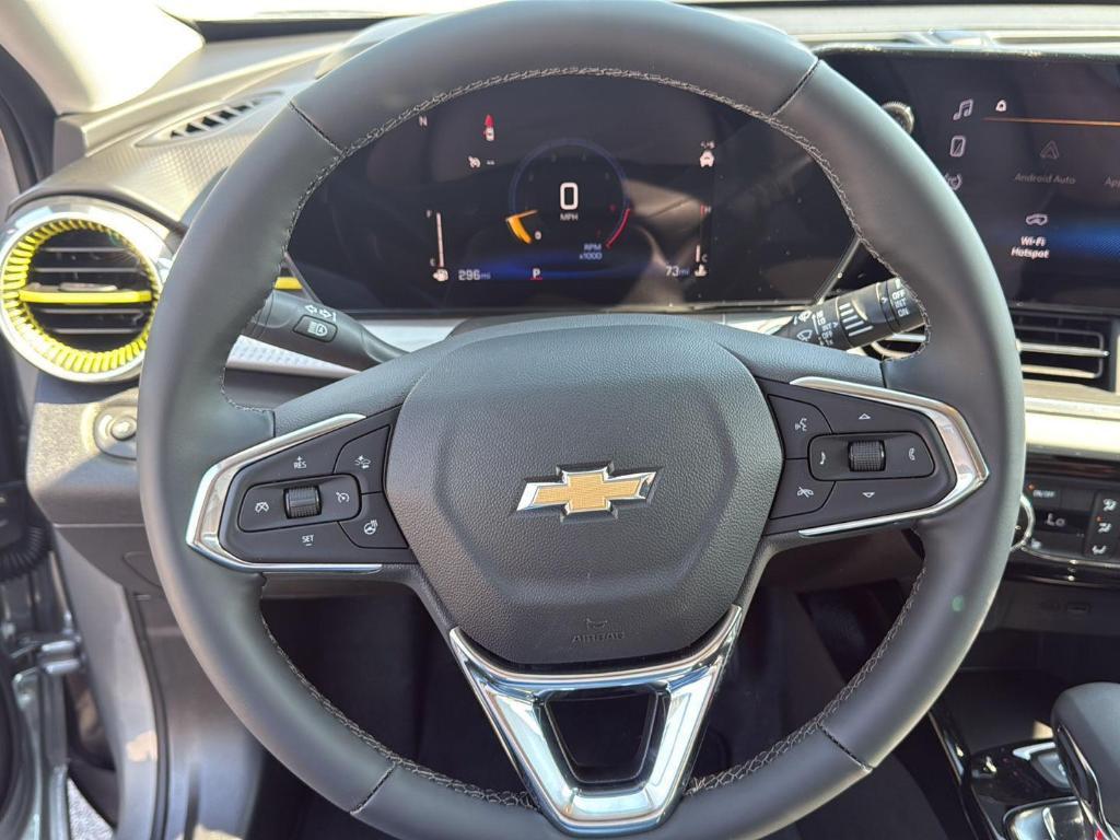 new 2025 Chevrolet Trax car, priced at $24,690