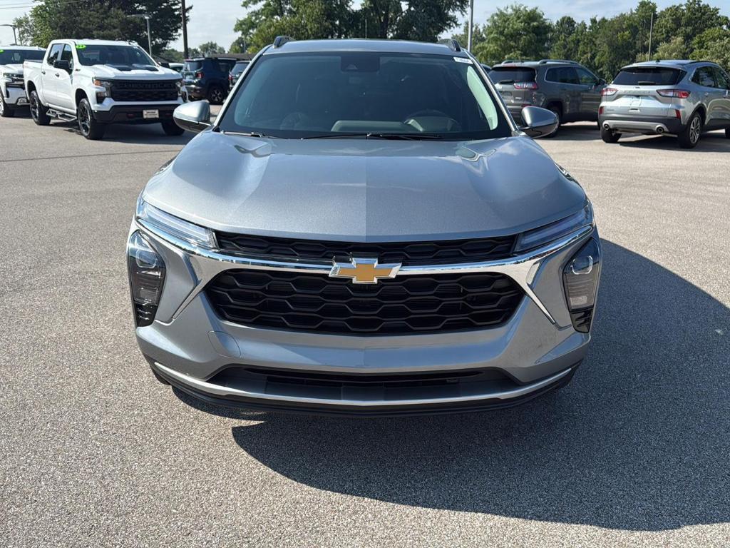 new 2025 Chevrolet Trax car, priced at $24,690