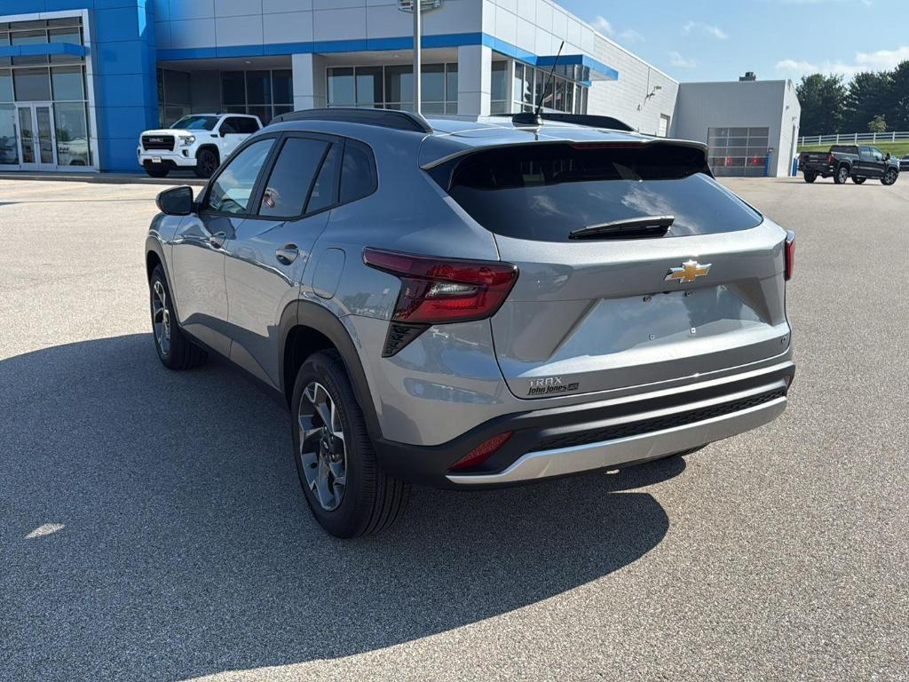 new 2025 Chevrolet Trax car, priced at $24,690
