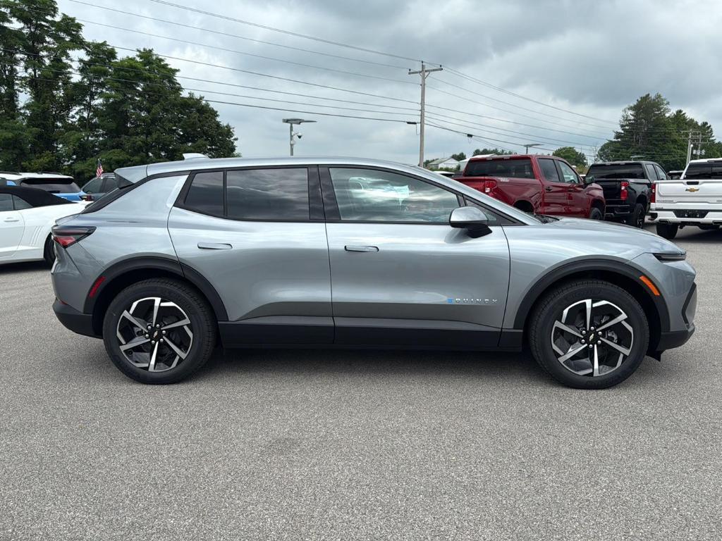 new 2025 Chevrolet Equinox EV car, priced at $32,995