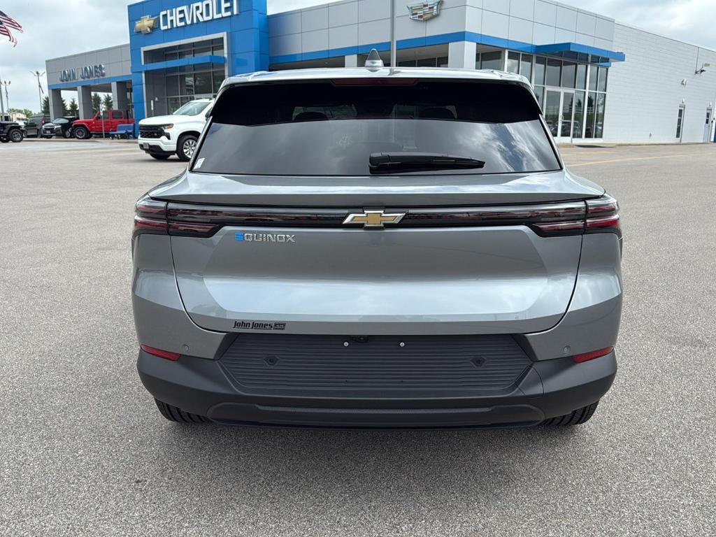 new 2025 Chevrolet Equinox EV car, priced at $32,995