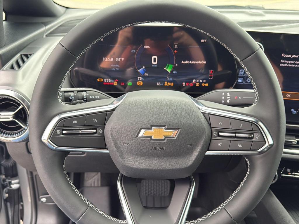 new 2025 Chevrolet Equinox EV car, priced at $32,995
