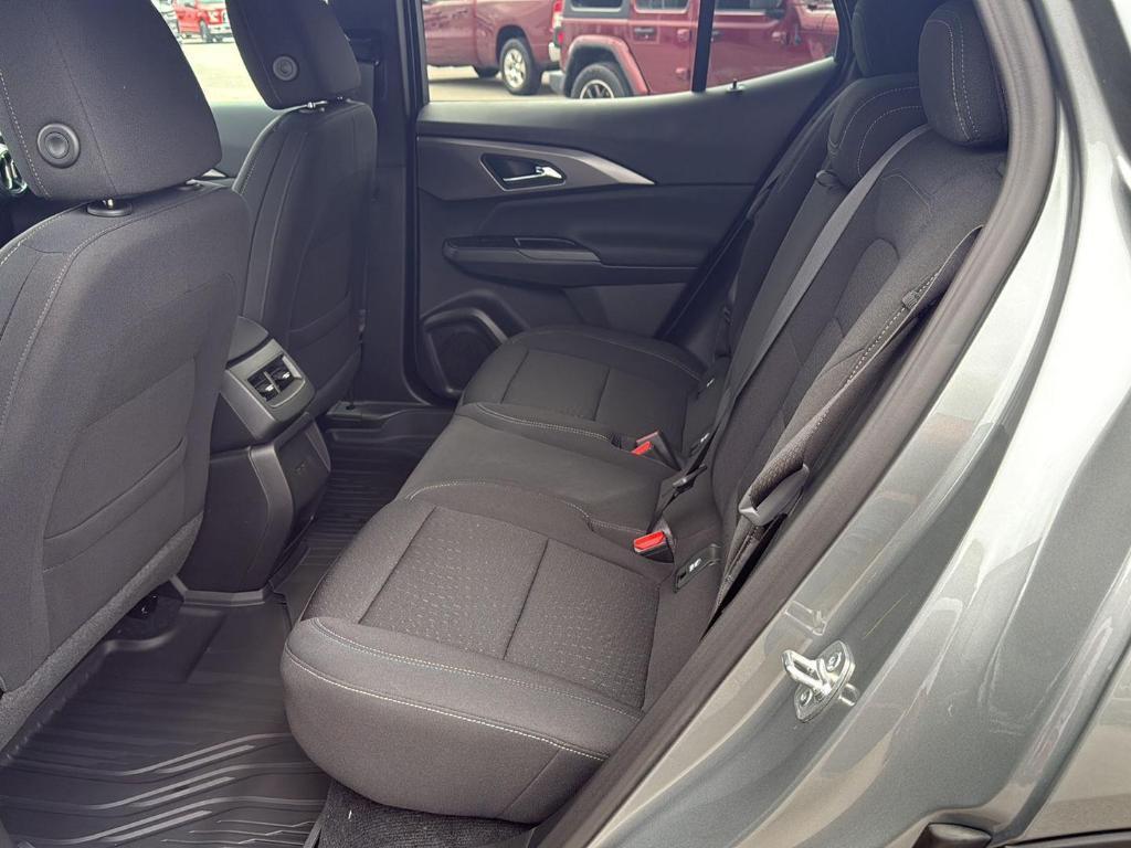 new 2025 Chevrolet Equinox EV car, priced at $32,995