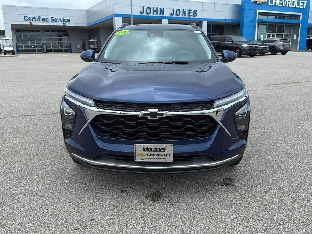 used 2024 Chevrolet Trax car, priced at $25,000