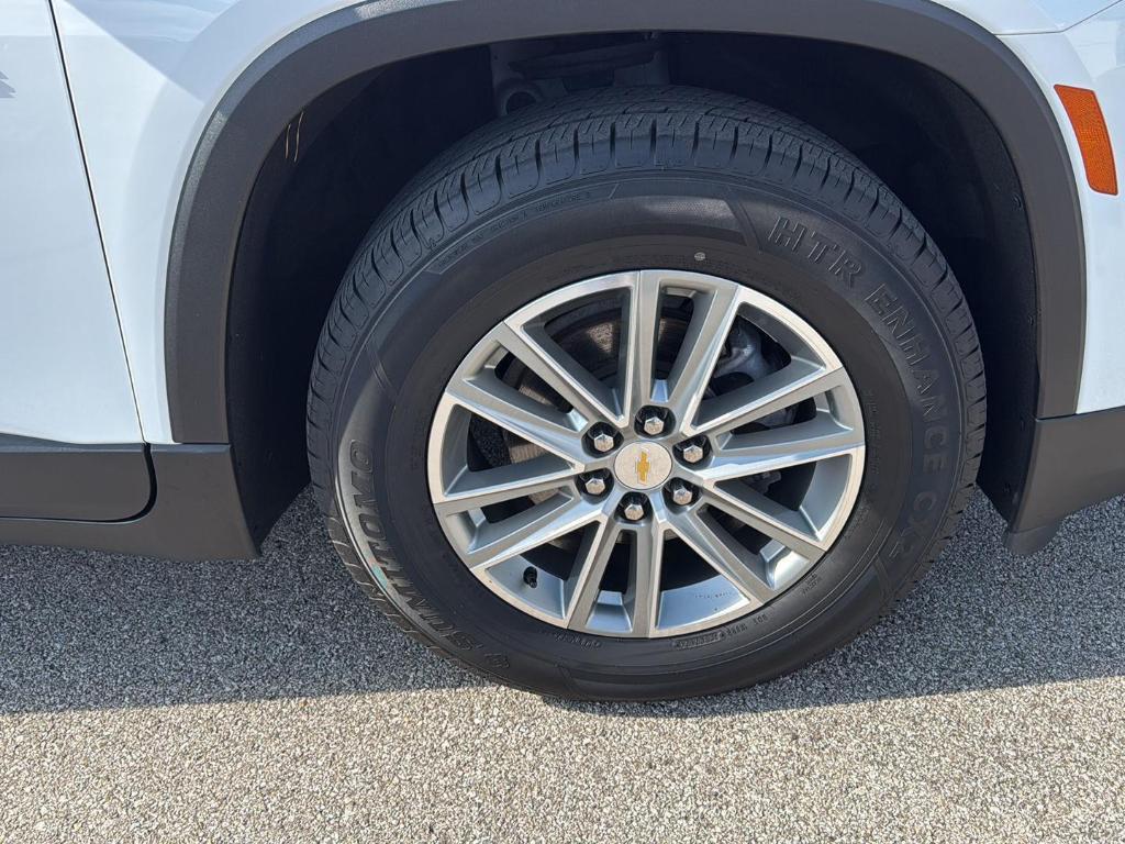 used 2023 Chevrolet Traverse car, priced at $28,995