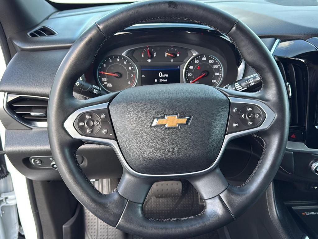used 2023 Chevrolet Traverse car, priced at $28,995
