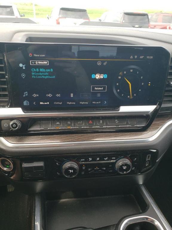used 2022 Chevrolet Silverado 1500 car, priced at $42,995