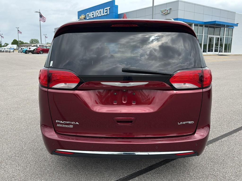 used 2017 Chrysler Pacifica car, priced at $11,895