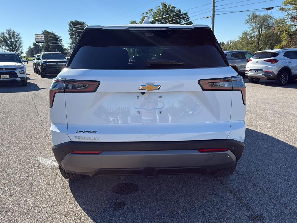 new 2026 Chevrolet Equinox car, priced at $33,795