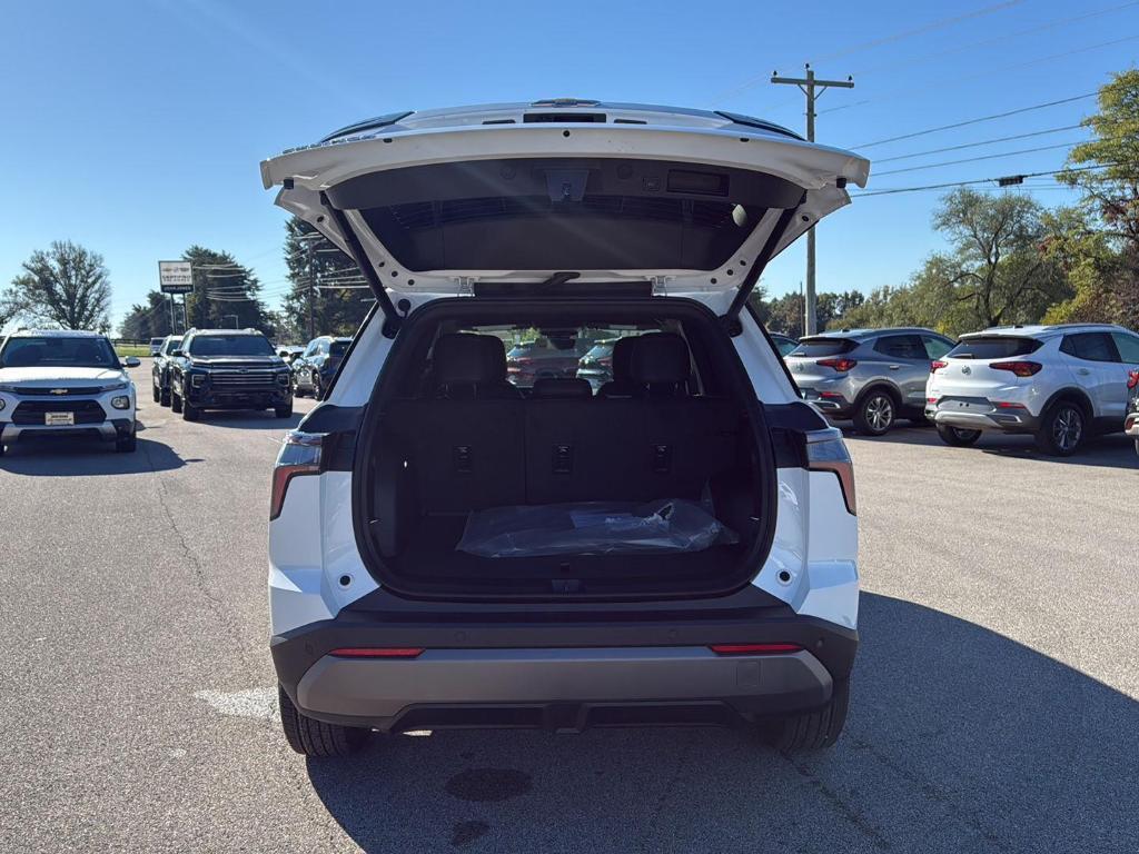 new 2026 Chevrolet Equinox car, priced at $33,795