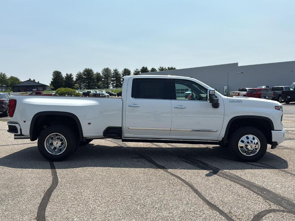 new 2025 Chevrolet Silverado 3500 car, priced at $92,265