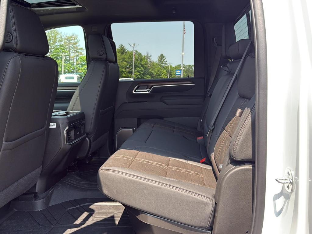 new 2025 Chevrolet Silverado 3500 car, priced at $92,265
