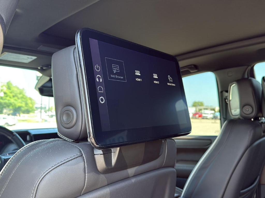 used 2025 GMC Yukon car, priced at $112,900
