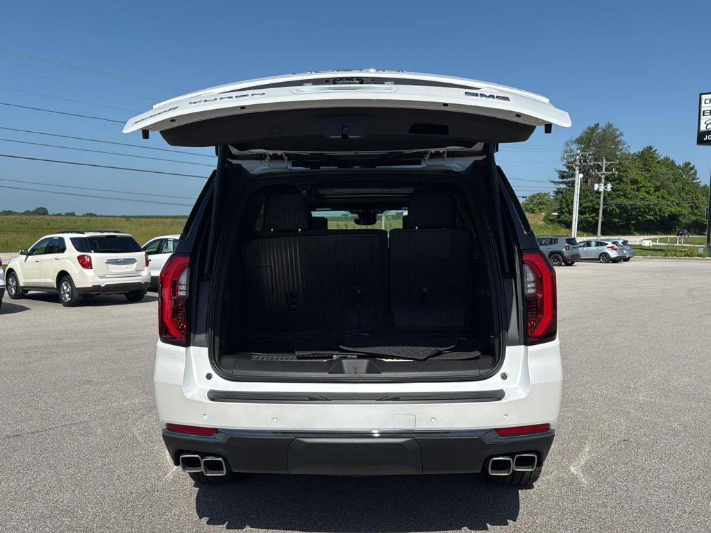 used 2025 GMC Yukon car, priced at $112,900