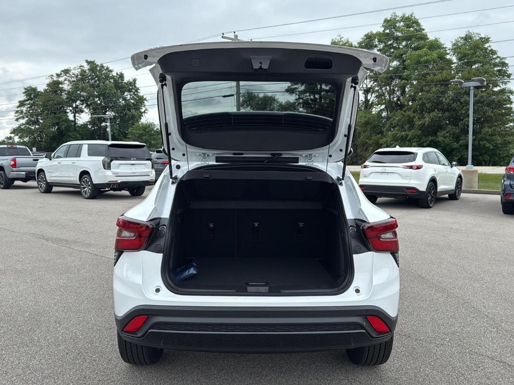 new 2025 Chevrolet Trax car, priced at $27,850