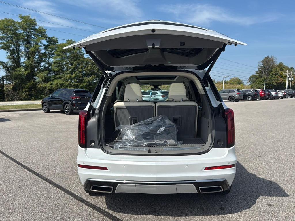 used 2020 Cadillac XT6 car, priced at $30,445