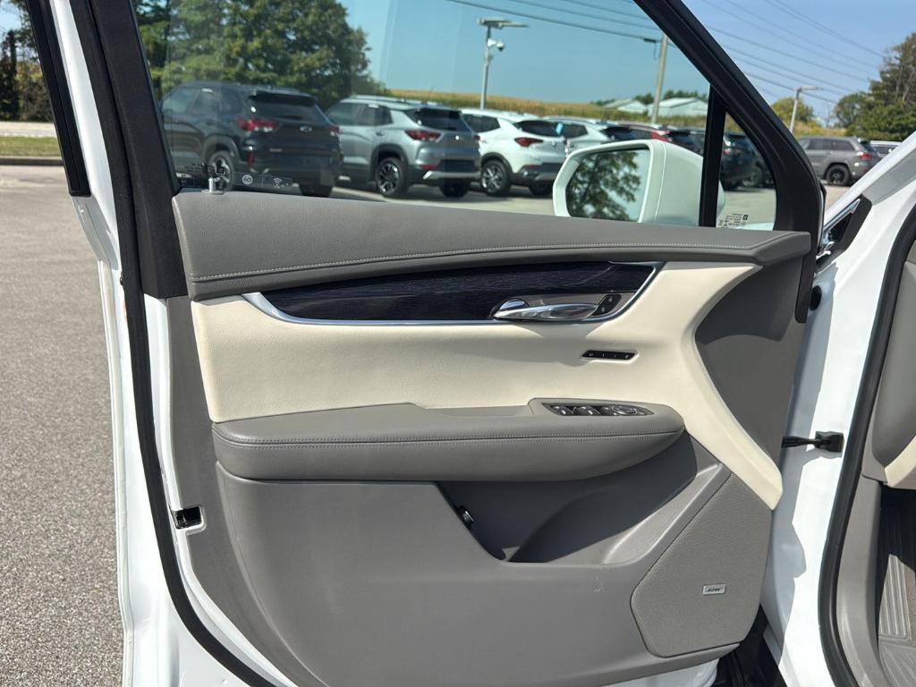 used 2020 Cadillac XT6 car, priced at $30,445