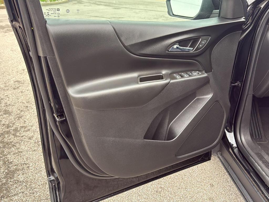used 2022 Chevrolet Equinox car, priced at $15,995