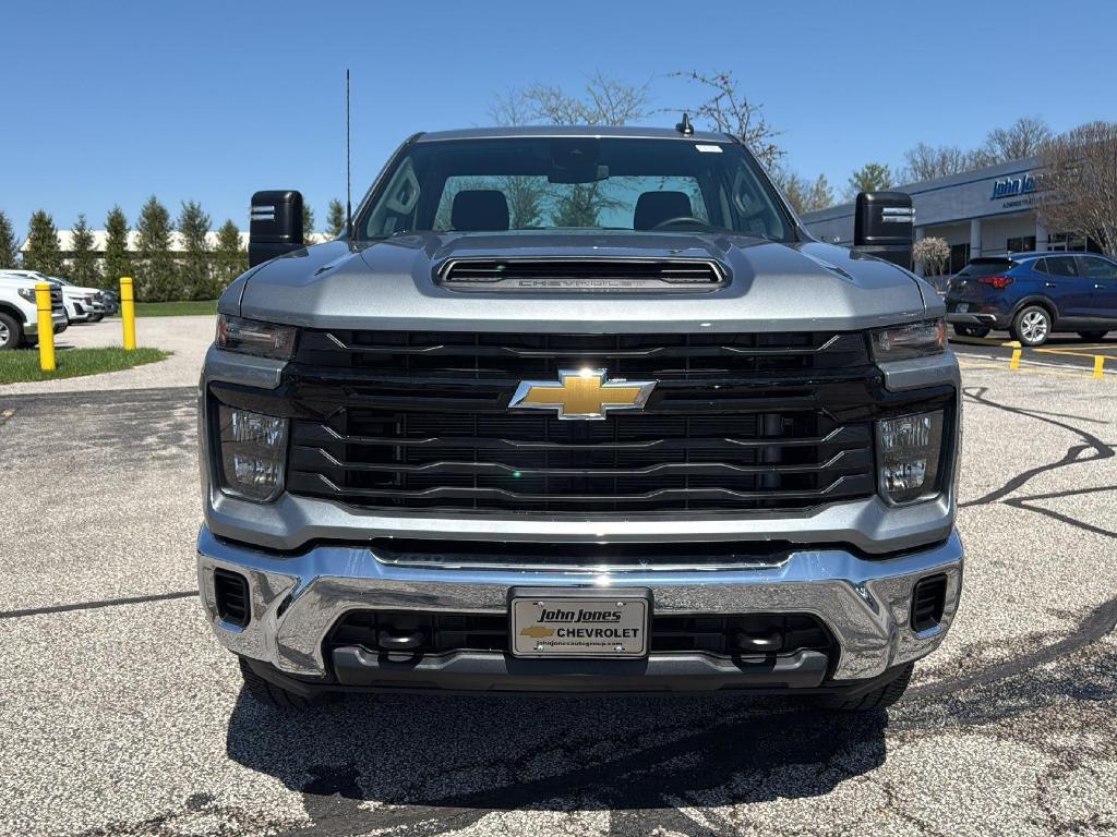 new 2025 Chevrolet Silverado 3500 car, priced at $51,690
