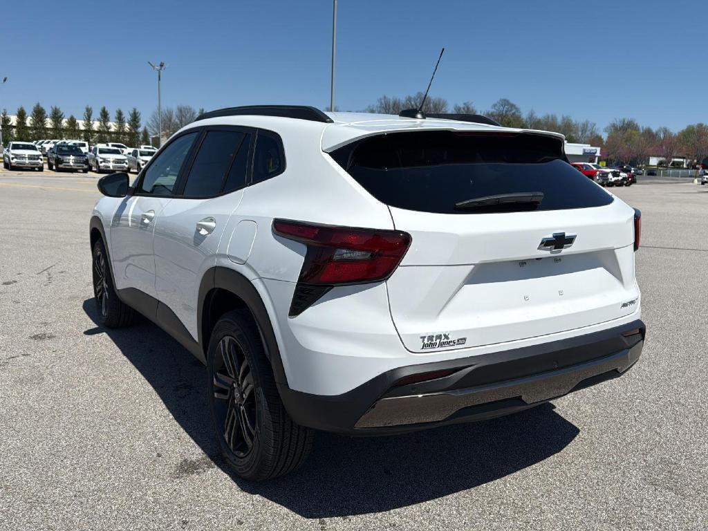 new 2025 Chevrolet Trax car, priced at $26,980