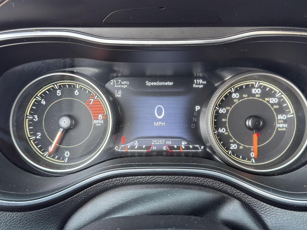 used 2022 Jeep Cherokee car, priced at $28,495