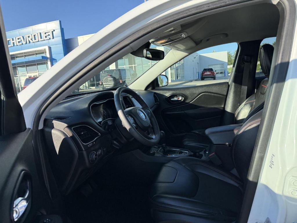 used 2022 Jeep Cherokee car, priced at $28,995