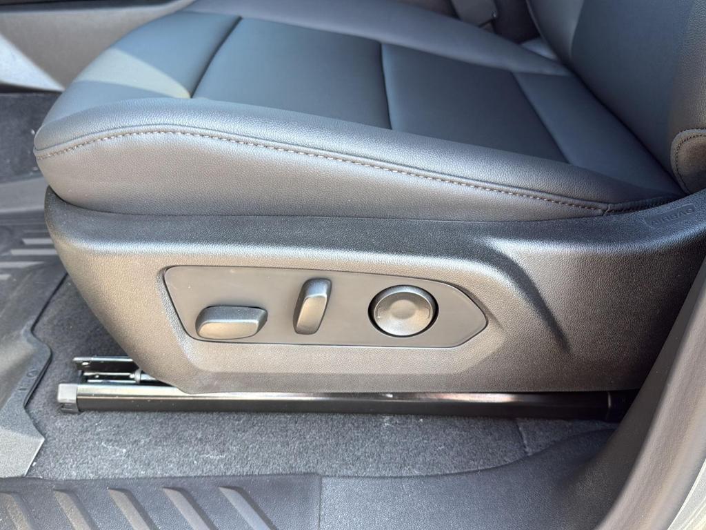new 2026 Chevrolet Colorado car, priced at $46,875