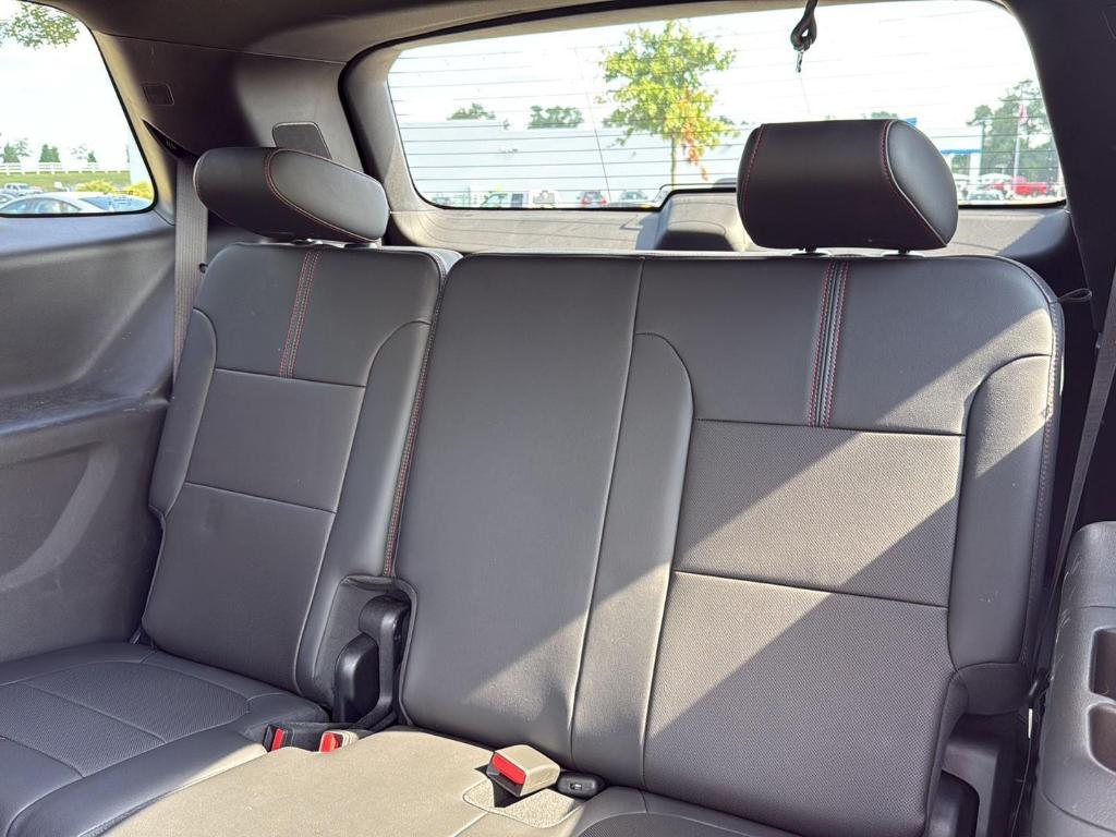used 2023 Chevrolet Traverse car, priced at $42,995