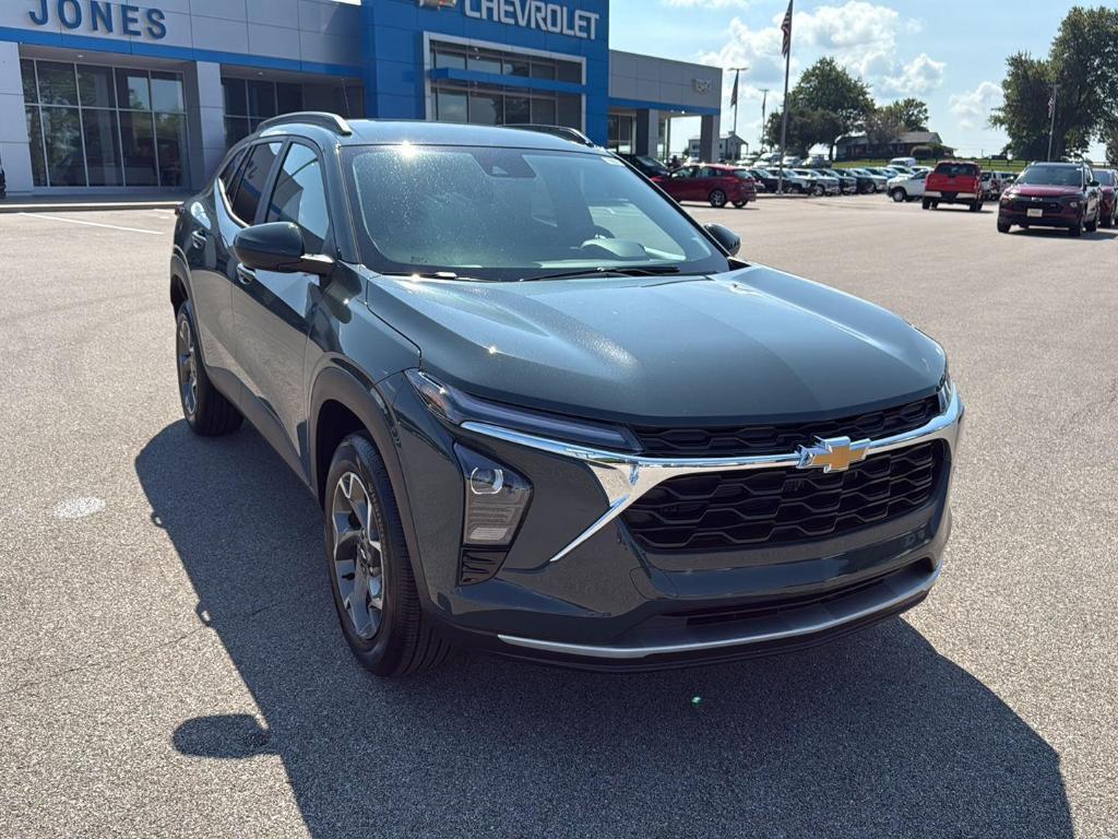 new 2025 Chevrolet Trax car, priced at $25,485