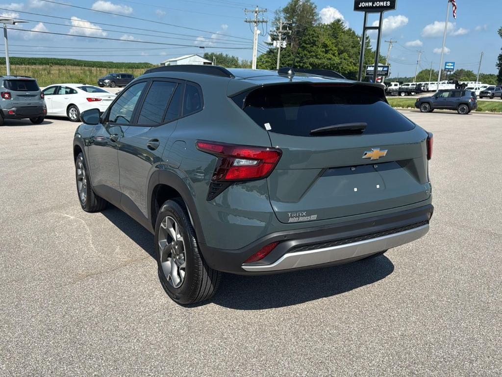 new 2025 Chevrolet Trax car, priced at $25,485