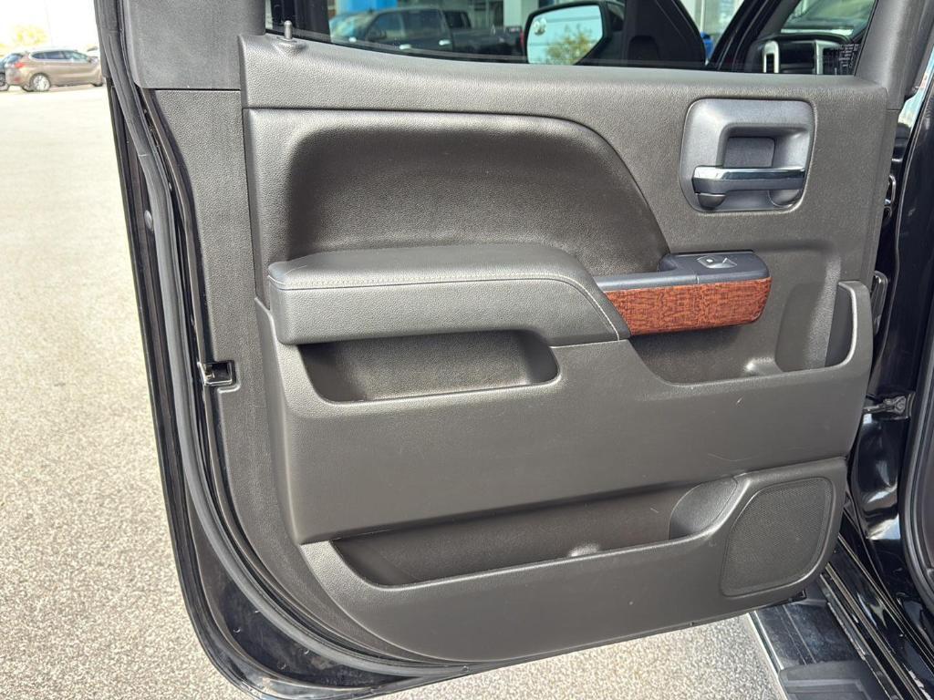 used 2015 GMC Sierra 1500 car, priced at $22,745