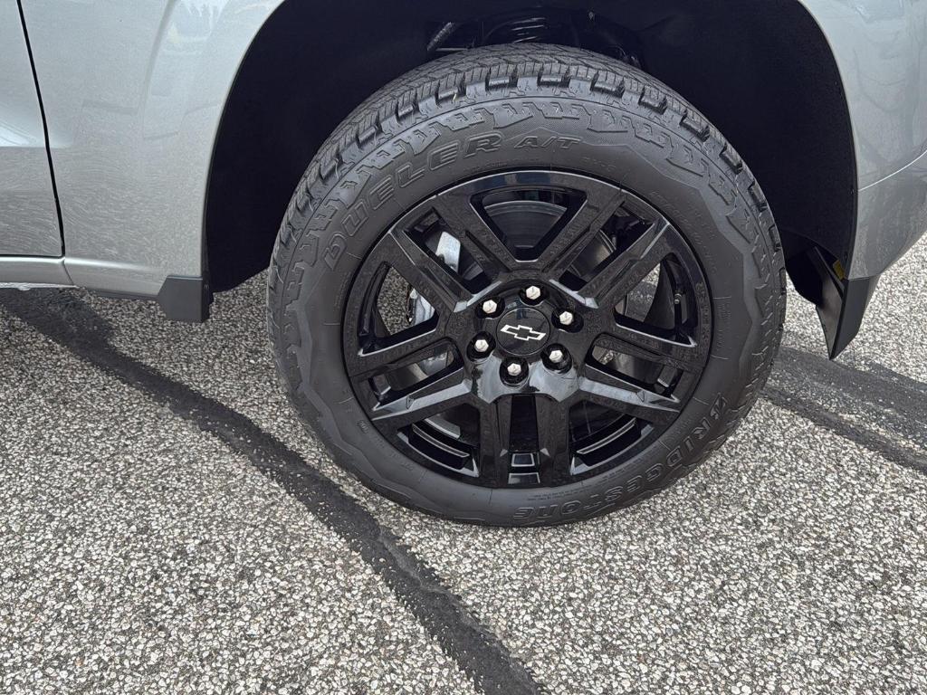 new 2025 Chevrolet Colorado car, priced at $49,330