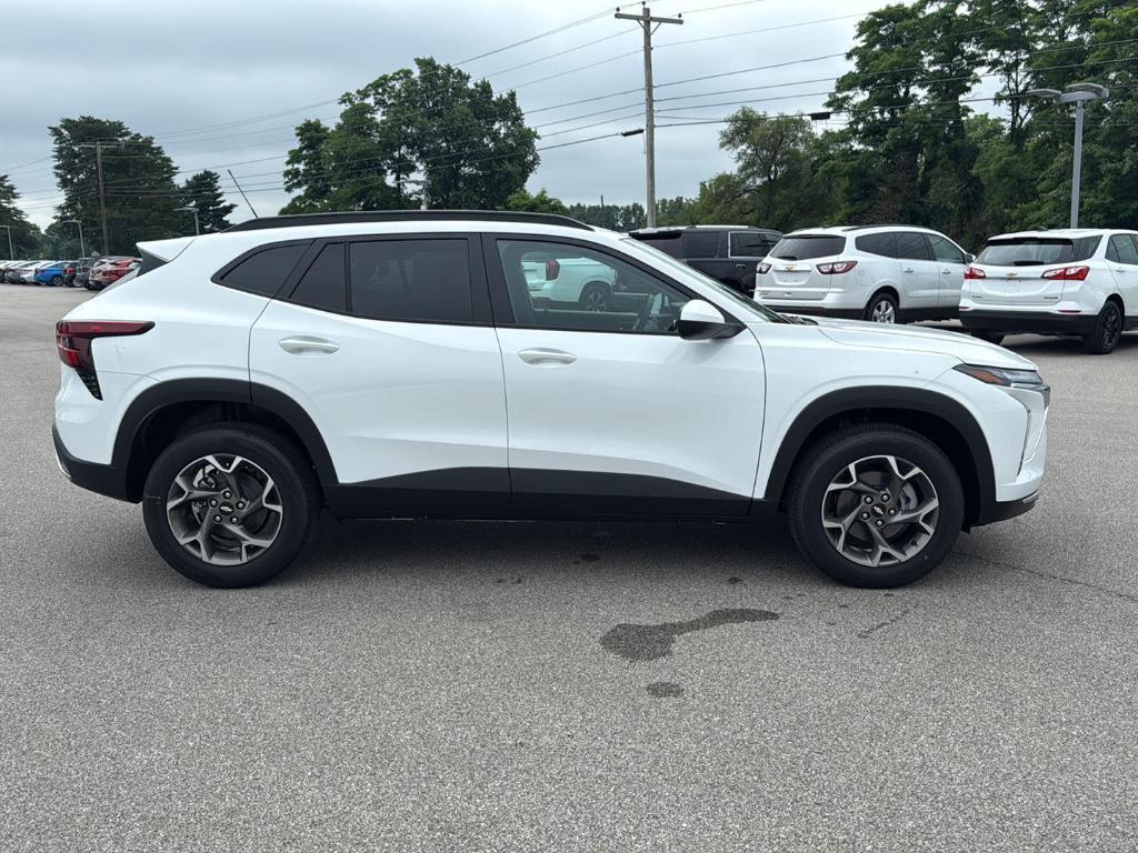 new 2025 Chevrolet Trax car, priced at $24,135
