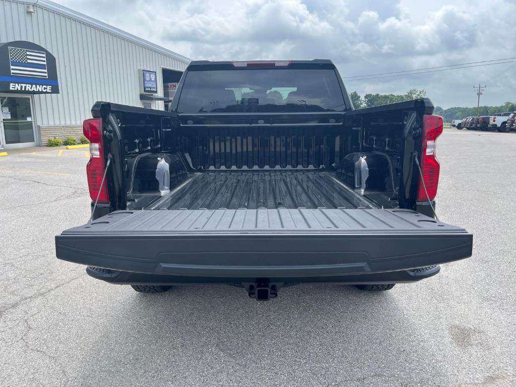 new 2025 Chevrolet Silverado 1500 car, priced at $52,082