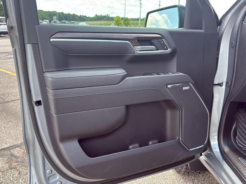 new 2025 Chevrolet Silverado 1500 car, priced at $67,590