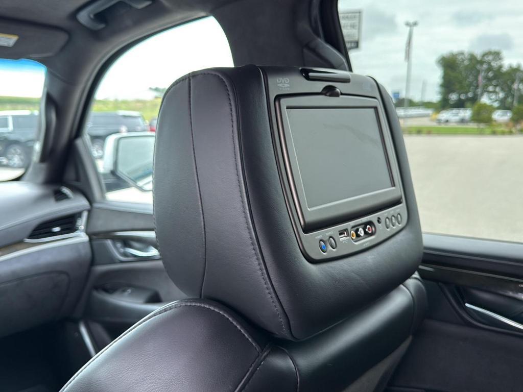 used 2017 Cadillac Escalade ESV car, priced at $30,995