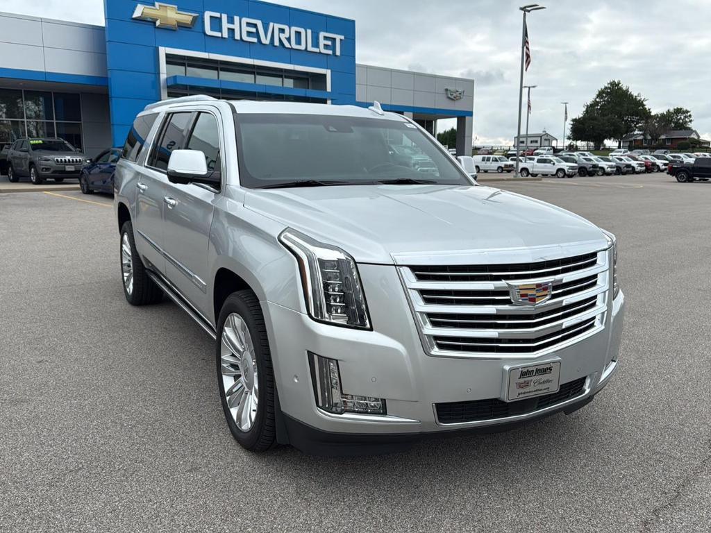 used 2017 Cadillac Escalade ESV car, priced at $30,995