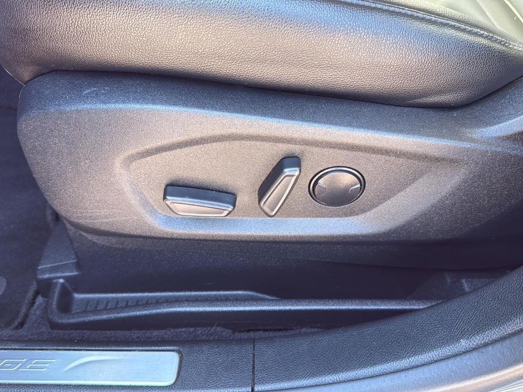 used 2022 Ford Edge car, priced at $22,445