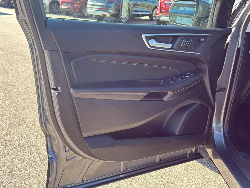 used 2022 Ford Edge car, priced at $22,445
