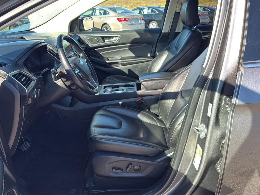 used 2022 Ford Edge car, priced at $22,445