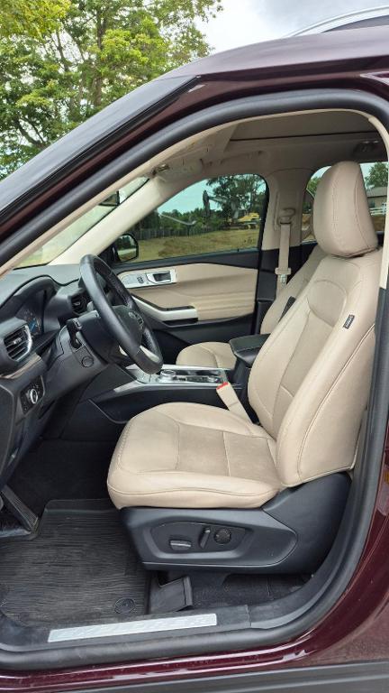 used 2023 Ford Explorer car, priced at $40,995