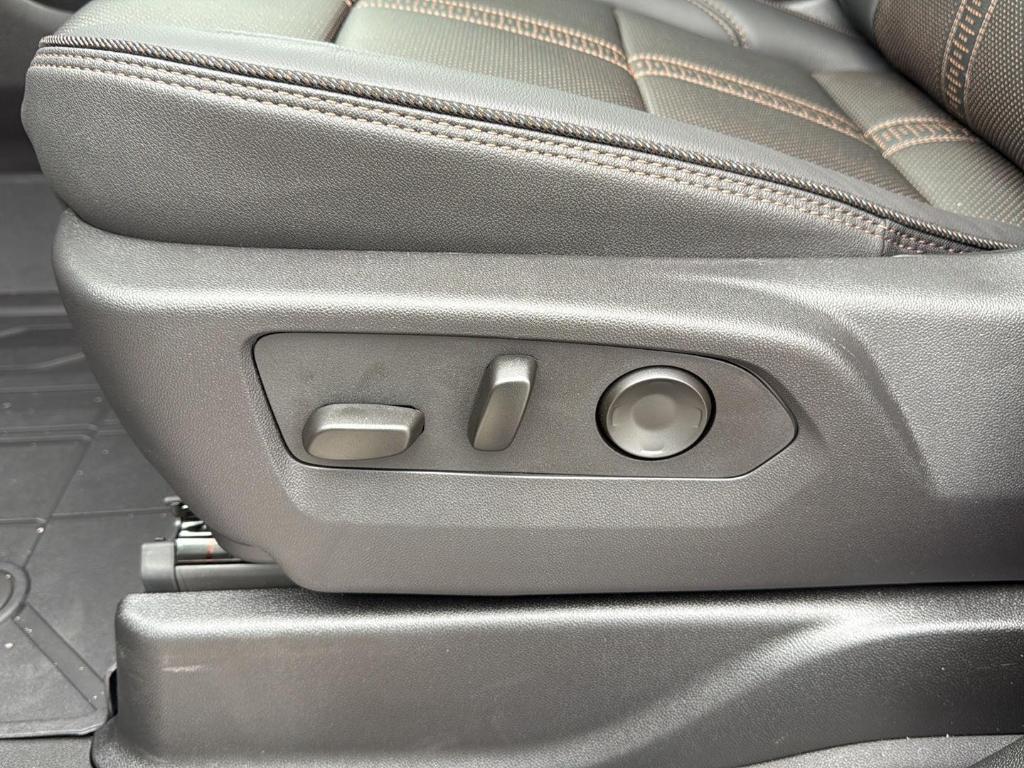 new 2025 Chevrolet Suburban car, priced at $91,315