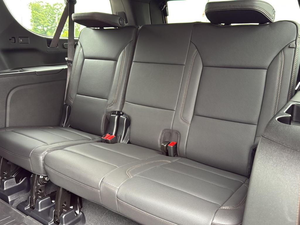 new 2025 Chevrolet Suburban car, priced at $91,315