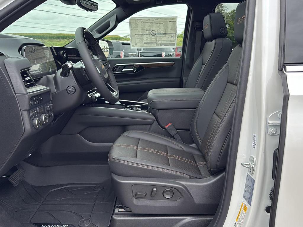 new 2025 Chevrolet Suburban car, priced at $91,315