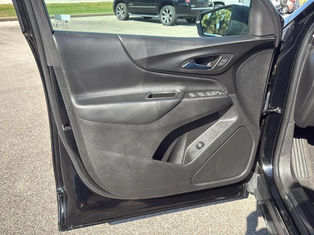 used 2022 Chevrolet Equinox car, priced at $22,695