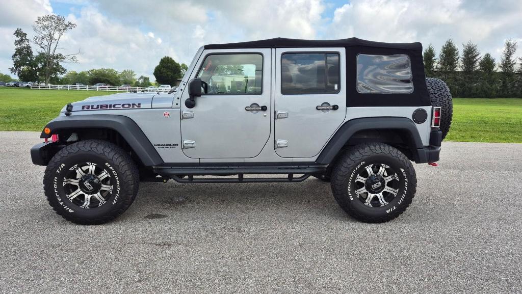 used 2015 Jeep Wrangler Unlimited car, priced at $28,995