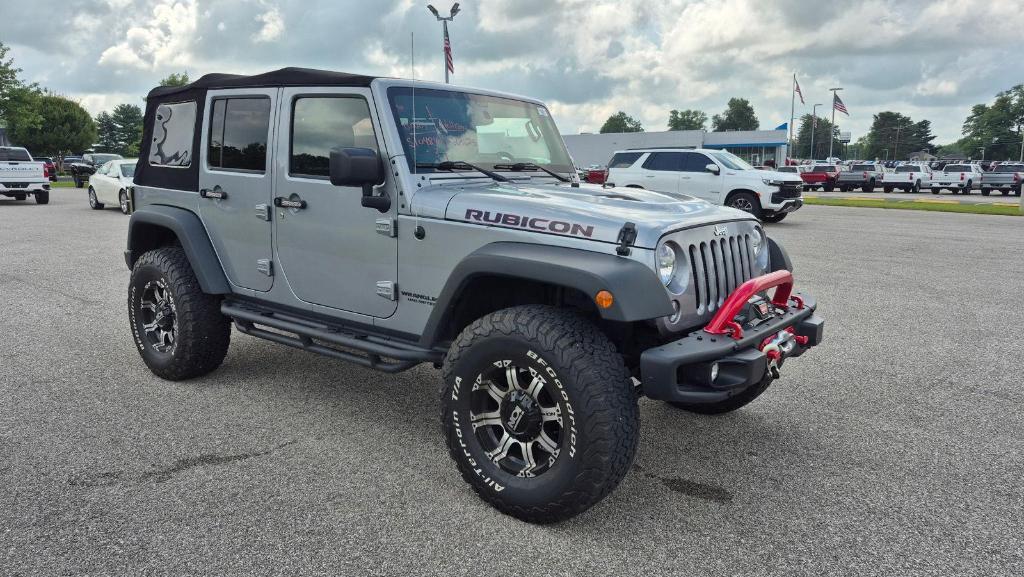 used 2015 Jeep Wrangler Unlimited car, priced at $28,995